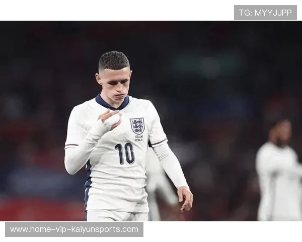 福登在关键传球上的成功率扶持球队胜势，福登球衣