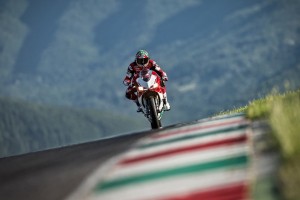 开云体育官方-曼联锋线大洗牌，3000万先生或离队，曼联引进前锋