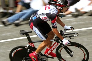 开云网址-巴萨后防满血复活！弗里克最强阵首次合体引爆全网，弗利萨vs